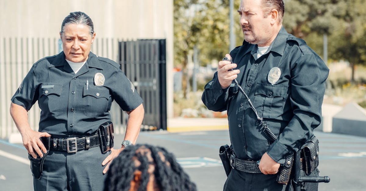 分发实名账号：短信中如何使用缩写和缩写技巧